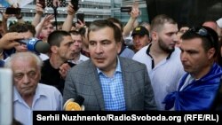 22 квітня експрезидент Грузії Міхеїл Саакашвілі повідомив, що президент України запропонував йому посаду віцепрем’єра з питань реформ