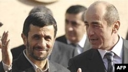 Президент Ирана Махмуд Ахмадинежад (слева) и президент Армении Роберт Кочарян. 2007 год