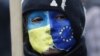Янукович обіцяє «європейську Україну», Тимошенко – голодує