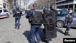 Поліція поблизу місця вибуху в Парижі, Франція, 16 березня 2017 року