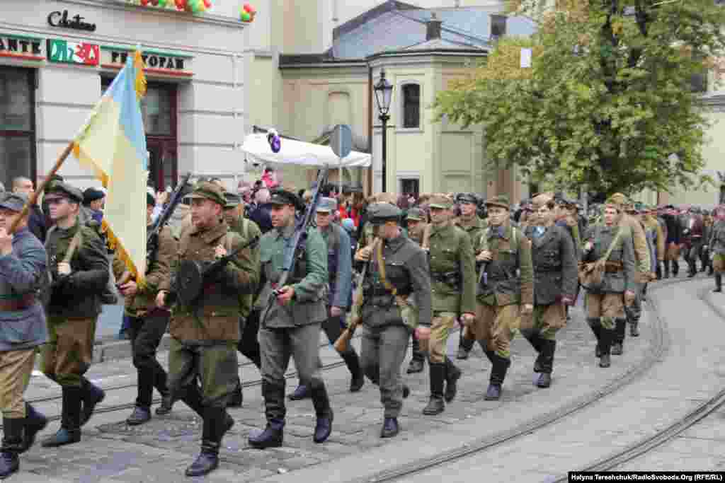 У Львові в неділю, в переддень 71-ї річниці від дня створення Української повстанської армії, відбувся традиційний Марш слави УПА, 14 жовтня 2013 року. Дивитись ВІДЕО