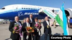 Boeing 787 Dreamliner учоғи тақдимот турнеси доирасида 2012 йилда Тошкент аэропортига ҳам қўнган эди.