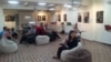 Сейчас в центре числится около 50 бенефициаров. Некоторые из них присутствовали на открывшейся сегодня выставке