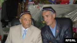 Шоир аз чап