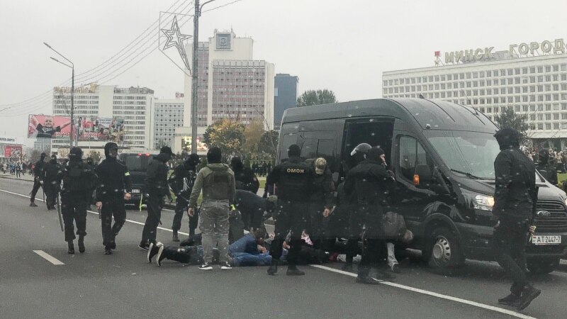 Минскидеги митингде 50дөй демонстрант кармалды