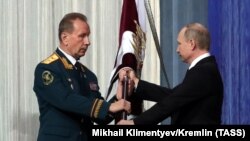 Віктор Золотов і Володимир Путін