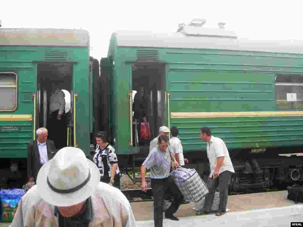 Муҳоҷирони корӣ бармегарданд #23