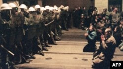 Nenasilna revolucija u Češkoj, Baršunasta revolucija, Prag, novembar 1989. 