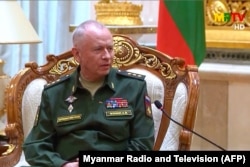 Russian Deputy Defense Minister Aleksandr Fomin meets with Burmese military officials on March 26.