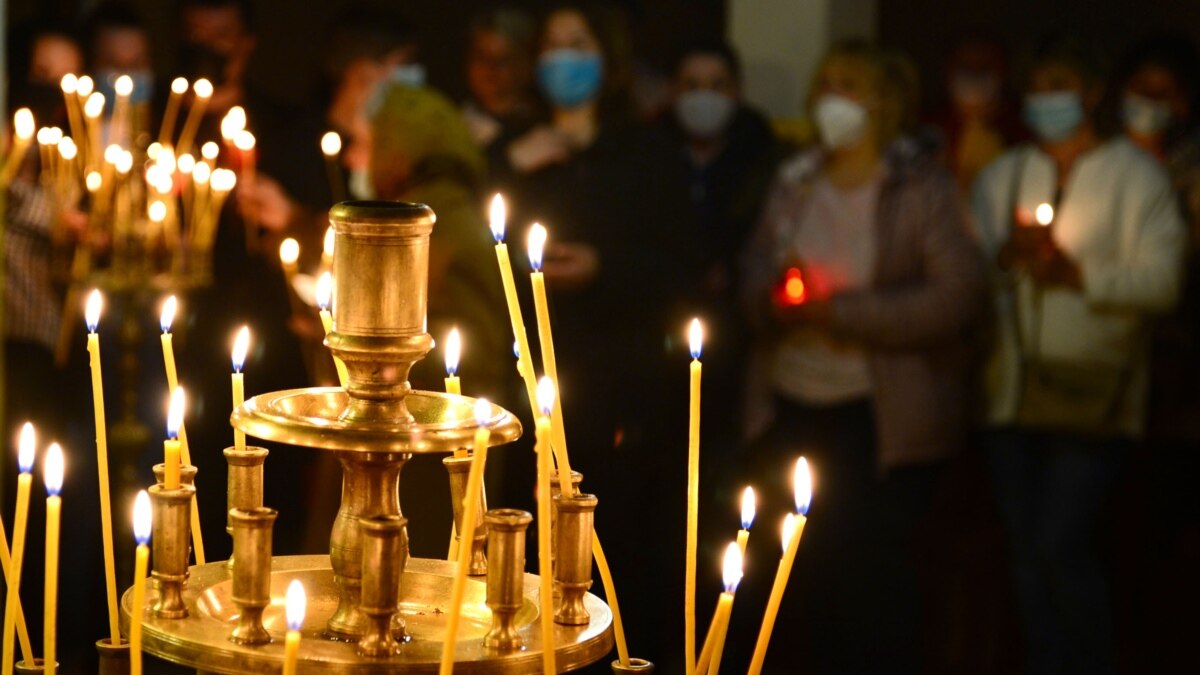 Настоятеля храму ПЦУ в Криму, де російські силовики зірвали службу, викликають до суду – Щекун - Vimarsana News