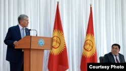 Президент Алмазбек Атамбаев Нарын облусунун тургундары менен жолукту