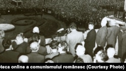 Adunarea populară în legătură cu poziţia P.C.R. faţă de evenimentele din Cehoslovacia. (21 august 1968) 