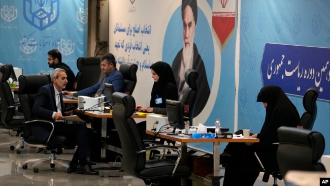 ثبت‌نام نامزدها در ستاد انتخابات وزارت کشور، ۱۰ خرداد ۱۴۰۳