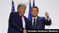 Fransuz prezidenti Emmanuel Makron amerikan kärdeşi Donald Tramp bilen. Arhiw suraty. Fransiýa, 26-njy awgust, 2019.