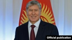 Алмазбек Атамбаев, Қырғызстан президенті.