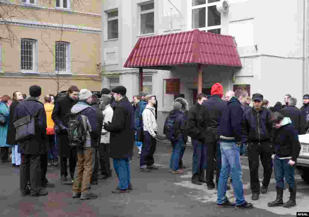 В ожидании приговора у стен Таганского суда