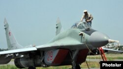 Un aparat MIG 29