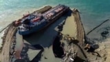 Russia/Ukraine - oil tanker that ran aground in the sea of Azov/Kerch Strait - AFP screen grab