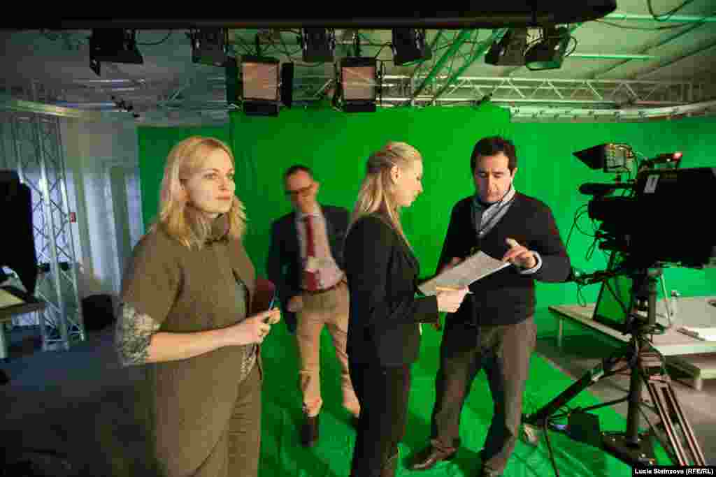 Czech Republic -- Karel Schwarzenberg at Current Time TV, studio, RFE/RL headquaters, Prague, March 5, 2015