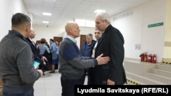Псковские иеговисты поддерживают Шпаковского в суде