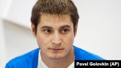 Максим Лапунов звернувся до Європейського суду з прав людини після того, як не зміг домогтися відкриття кримінального провадження в Росії