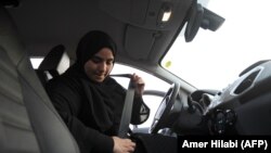Уроки вождения для женщин в Саудовской Аравии.