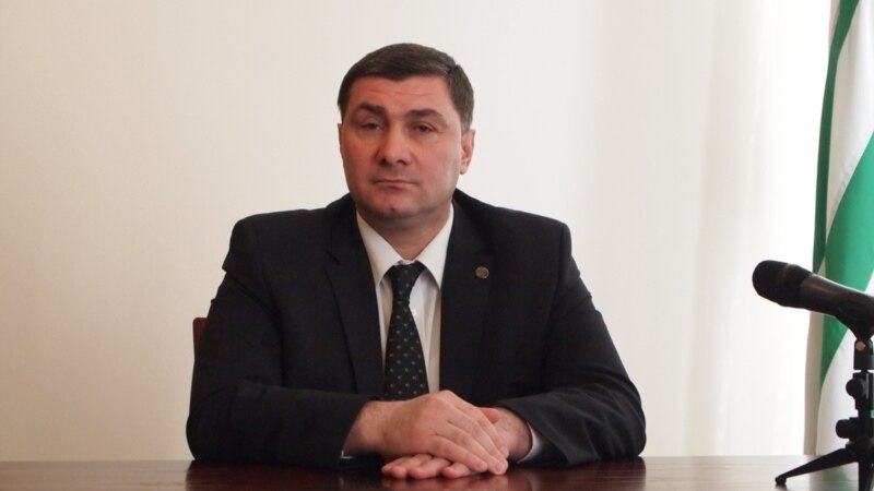 Шамиль Адзынба: «Руководство Абхазии должно тверже защищать интересы наших граждан»
