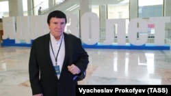Кашпіровський здобув широку популярність у СРСР наприкінці 1980-х років. 1989 року центральне телебачення почало показувати його сеанси, під час яких Кашпіровський стверджував, що може дистанційно впливати на здоров’я глядачів