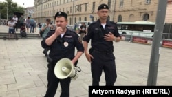Полиция на марше в поддержку Голунова 12 июня