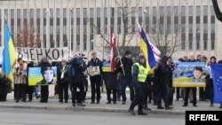Акция в поддержку Надежды Савченко в Риге, 9 марта 2016 года