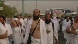 Тоату ибодати мусулмонон дар канори кӯҳи Арафот