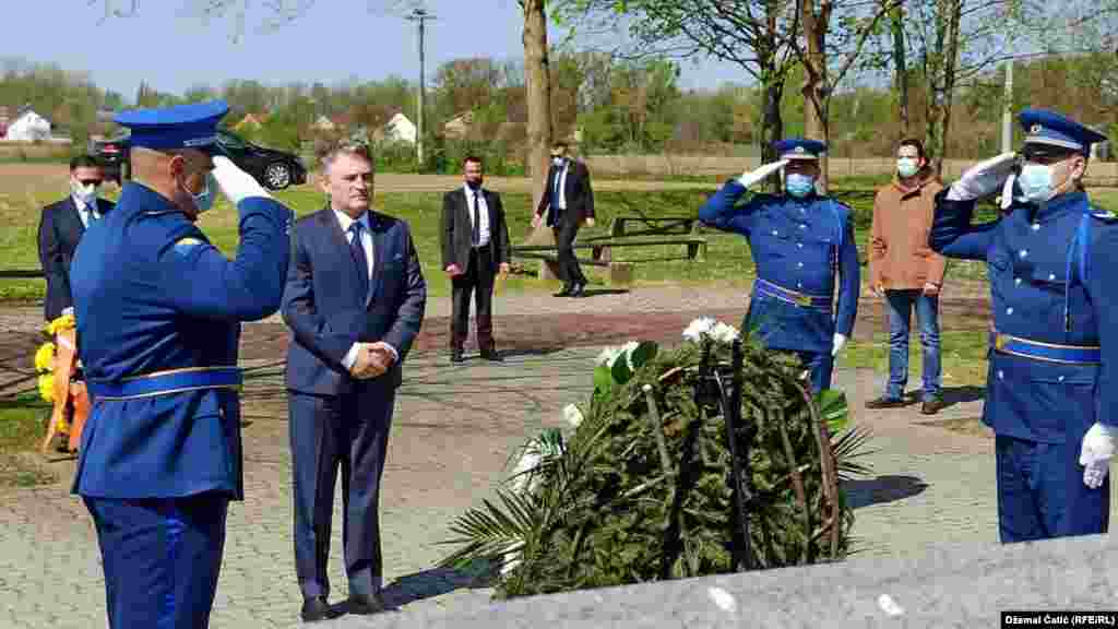 Član Predsjedništva BiH Željko Komšića na obilježavanju 76.-godišnjice proboja posljednjih zatvorenika iz ustaškog logora Jasenovac, memorijalni kompleks Donja Gradina u Bosni i Hercegovini, 22 april 2021