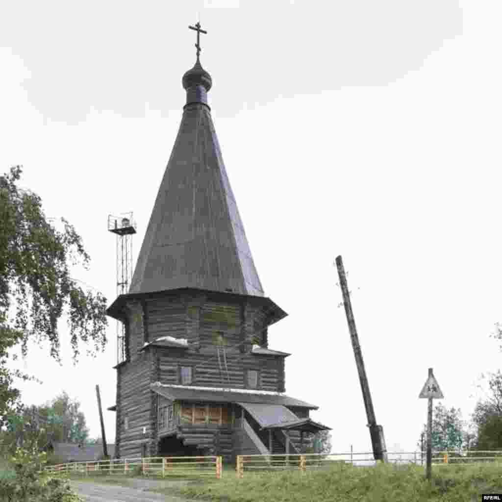 Russia's Vanishing Wooden Churches #1