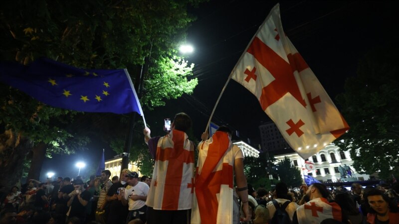 برگزاری بزرگترین تظاهرات علیه لایحه «عوامل خارجی» در گرجستان همزمان با تصویب آن