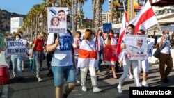 Демонстрация против режима Лукашенко и за освобождение Романа Протасевича и его подруги. Малага, Испания, 29 мая 2021 г.