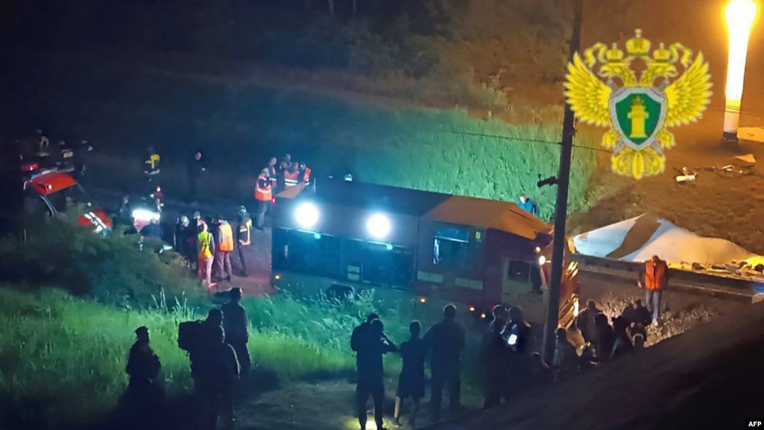 Primele imagini din locul unde s-a petrecut accidentul feroviar din regiunea Briansk.