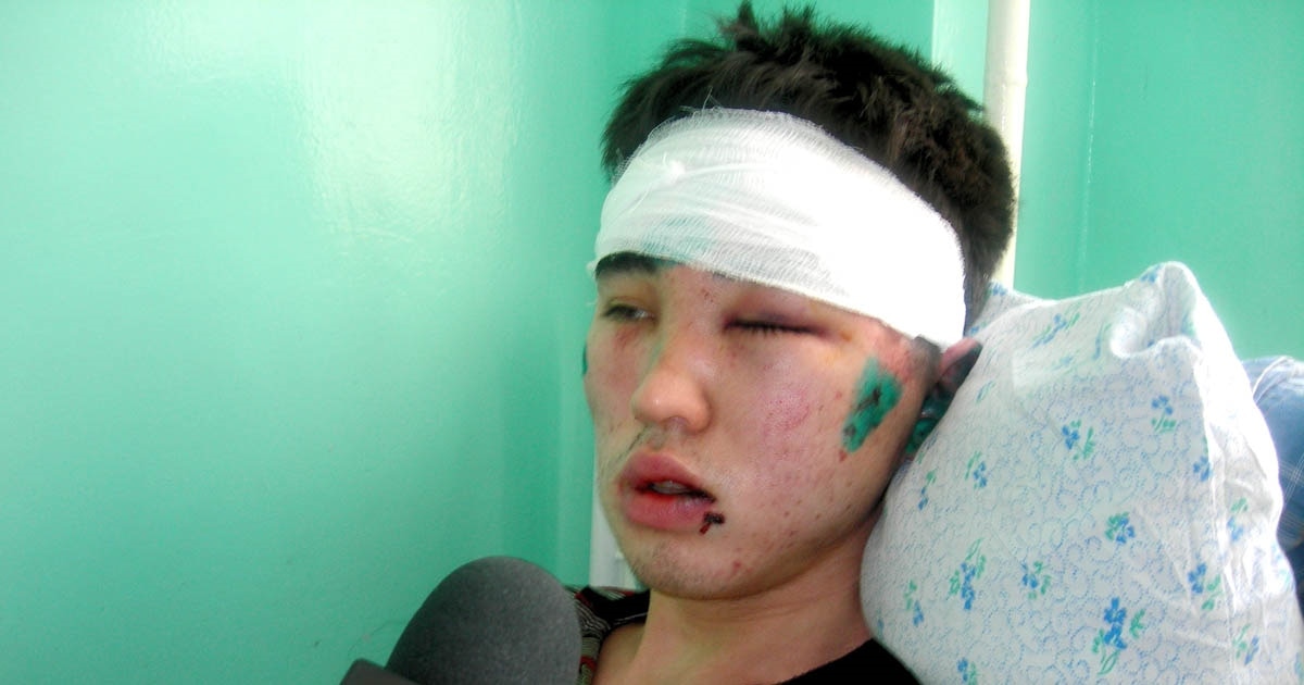 «Конвент» эротикалық фильмін көріңіз шұлықтардағы ит стиліндегі порно