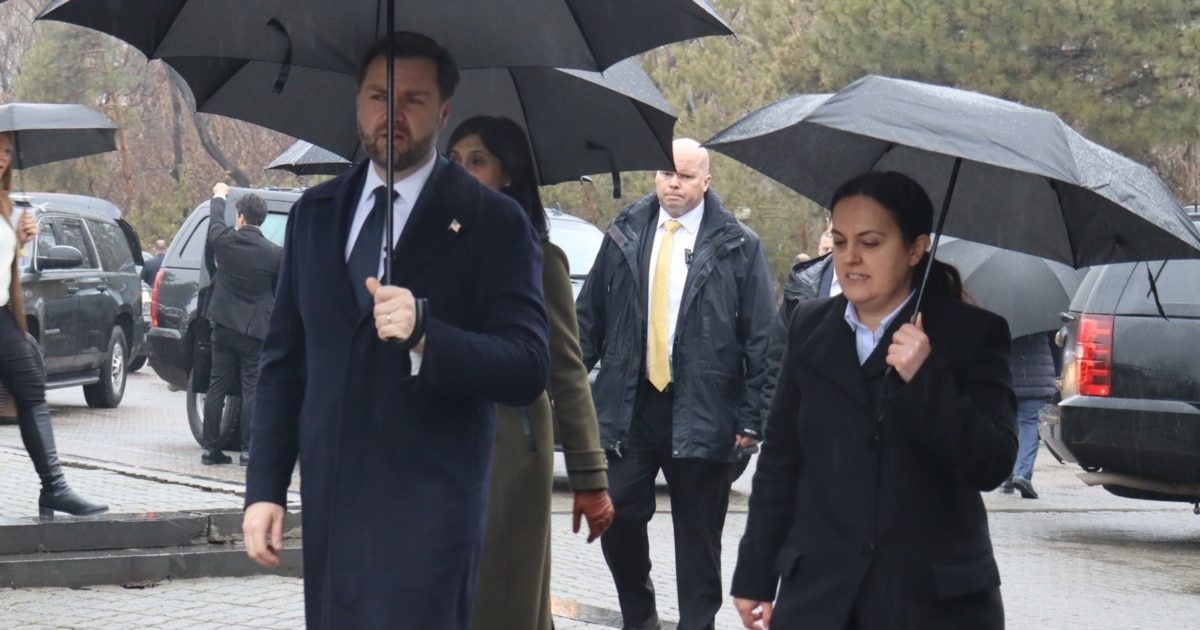 International Scholars Decry Firing Of Armenian Genocide Museum Head (UPDATED)