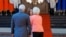 Arhivă - președinta Maia Sandu îi întâmpină pe președinta Comisiei Europene, Ursula von der Leyen, și președintele Consiliului European, Antonio Costa, la primul summit R. Moldova – UE, ținut la Chișinău pe 4 iulie 2025
