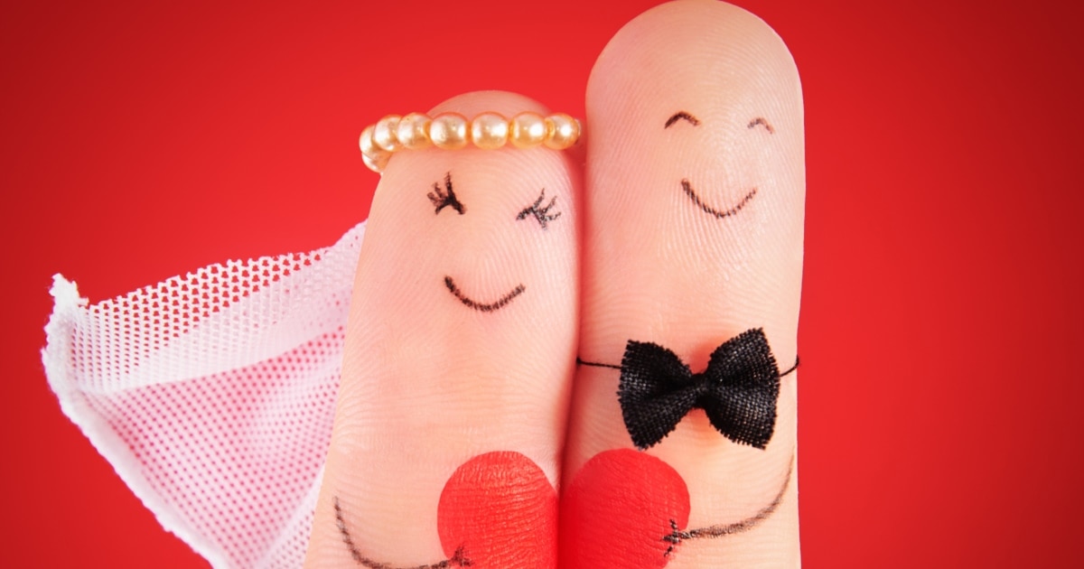 Porno yalagan xojayinni tomosha qiling