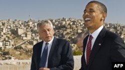 ბარაკ ობამა და ჩაკ ჰეიგელი