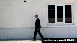 Сотрудник службы безопасности, Туркменистан  