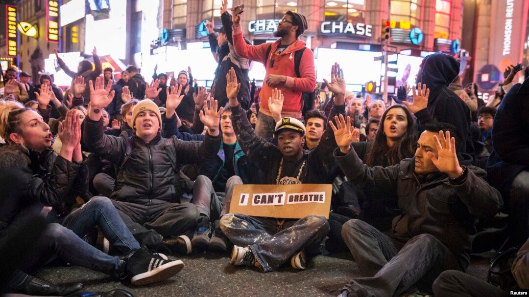 Мен оны юбкамның астына жабыстырдым Намк секс хабарламасында