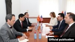 Takimi i liderit të LSDM-së, Zoran Zaev me zëvendës ndihmës sekretarin amerikan të shtetit, Hoyt Brian Yee