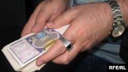 Халқаро ҳисоботларда Ўзбекистон коррупция масаласида "ёмонларнинг ёмони", дея таснифланади.