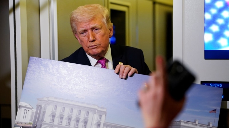 Суд дозволив тимчасово продовжити будівництво бального залу в Білому домі