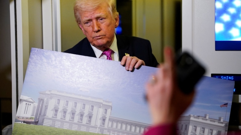 США: суддя наказав зупинити будівництво бальної зали Білого дому