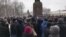 Родственники погибшего в отделе полиции вышли на митинг во Владикавказе