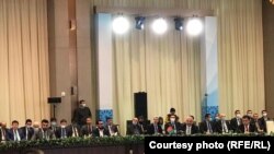 په تاشکند کې د مزارشریف - کابل - پیښور د اوسپنې پټلۍ د جوړولو پروژې لاسلیک شوې.