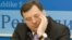 Promjene ideološko-političkog identiteta možda su se još više očitovale u RS-u. U tome je prednjačio i prednjači SNSD Milorada Dodika: Miodrag Živanović